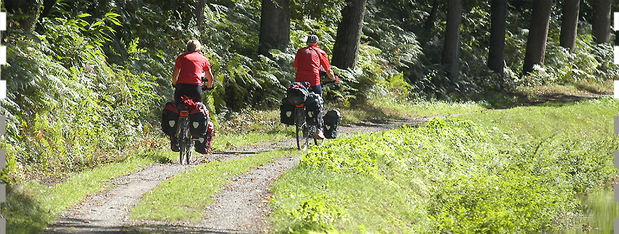 A vélo le long du canal © M. Langle