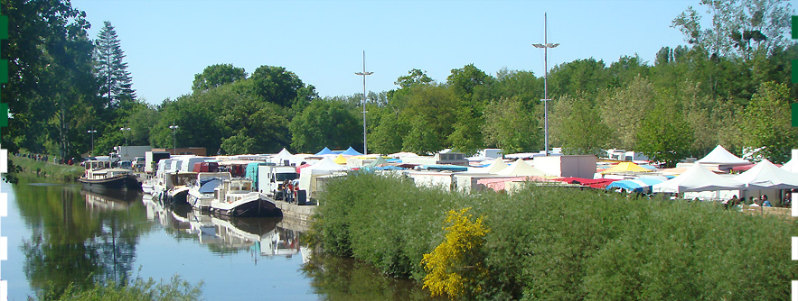 Marché dominical de Betton © S. Geffroy